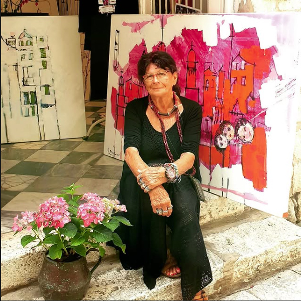 Romana in front of her Gallery
